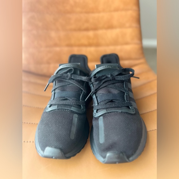 Adidas Upath Run Unisex Women’s Size 6.5 and Men’s are 5.5 - Picture 7 of 15